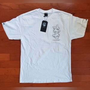 Crooks & Castles White Gun Graphic T-Shirt Size Large